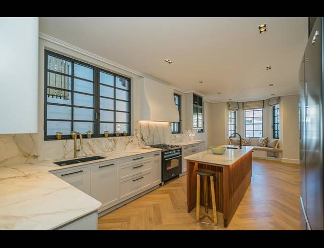 5 BEDROOM HOUSE FOR SALE IN NEWLANDS